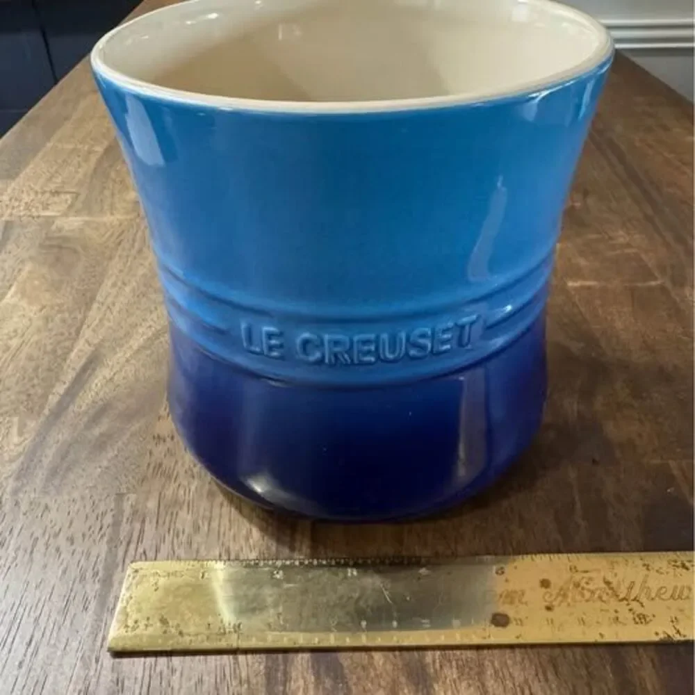 Le Creuset Azure Blue Stoneware Utensil Crock 2.3L / 2⅜ Qt – Second Choice